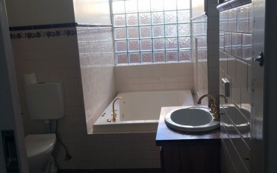 Bathroom1_before